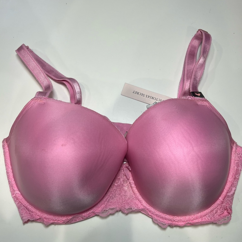Victorias Secret Dream Angels Demi in the color pink